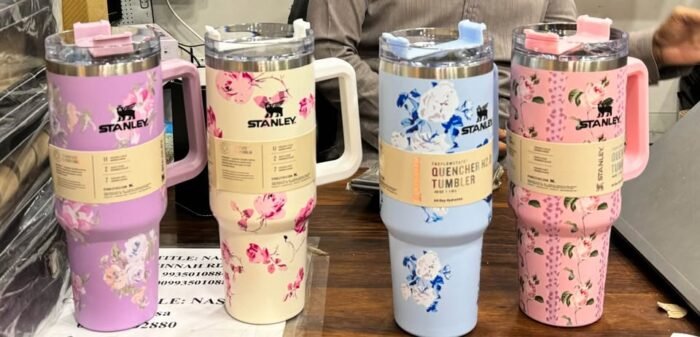 Stanley floral Printed Tumbler with straw lid 40oz - Image 2
