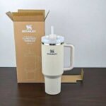 Stanley Quencher H2.0 FlowState™ Tumbler | 40oz Matte Dune - Image 4