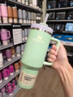 Stanley Quencher H2.0 FlowState™ Tumbler | 40oz Pistachio