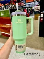 Stanley Quencher H2.0 FlowState™ Tumbler | 40oz Pistachio - Image 4