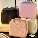 Textured flight of fashion Travelling Cosmetic Bag