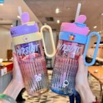 Pursuit Aesthetic Fluted Acrylic Glass Tumbler – 550ml Sipper with Straw and Easy-Grip Handle - Image 4