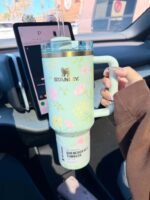 The Stanley Quencher H2.0 FlowState™ Tumbler (40 oz) – Limited Edition Spring Blossoms - Image 8