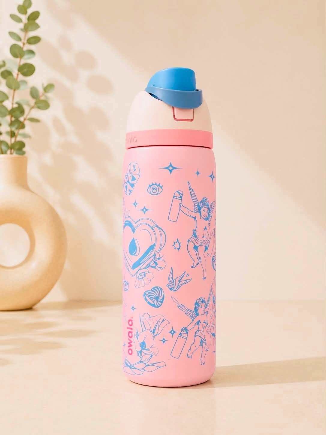 747903868_3943051975825436_3368202788576580752_n (1) Owala FreeSip 32oz Insulated Water Bottle - Shot to the Heart Limited Edition - Image 1