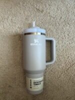 Stanley Quencher H2.0 FlowStat Tumbler – 40 oz (Charcoal Grey) - Image 5