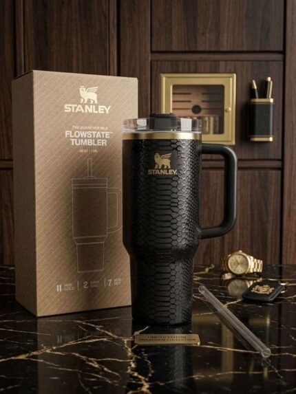 Stanley Quencher Luxe H2.0 FlowState™ Tumbler (40oz / 1.18L) — Black Python Edition